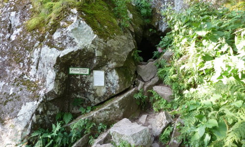 Die Dagobert-Grotte